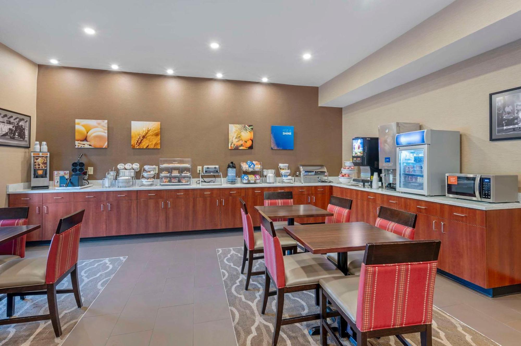 Comfort Suites West Indianapolis - Brownsburg Ngoại thất bức ảnh