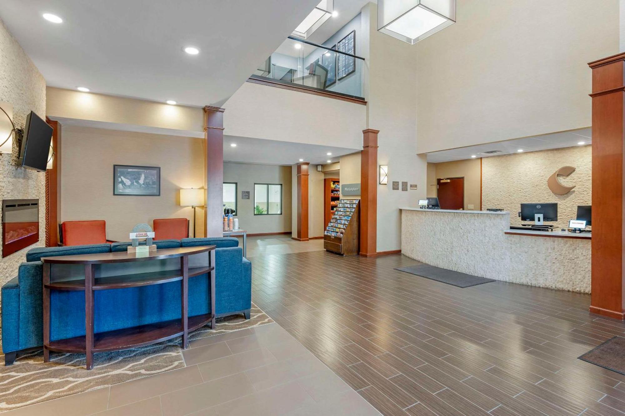 Comfort Suites West Indianapolis - Brownsburg Ngoại thất bức ảnh